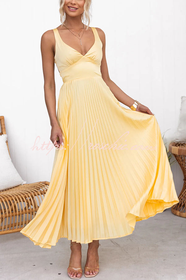 LUCY – ELEGANTES PLISSEE DESIGN