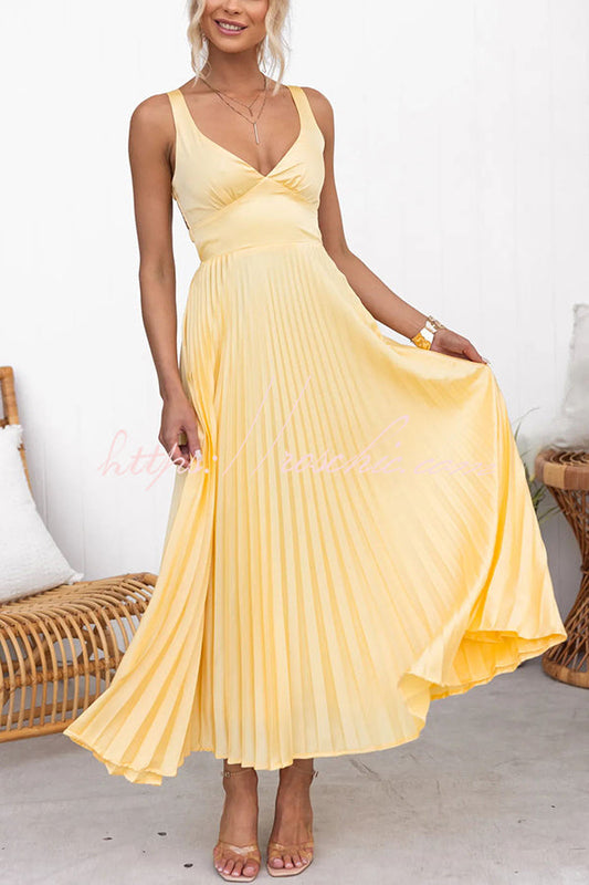 LUCY – ELEGANTES PLISSEE DESIGN