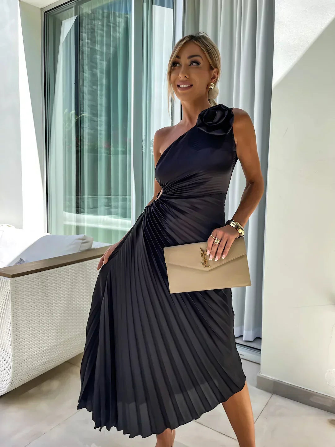 LIZBETH – ELEGANTES ROMANTISCHES DESIGN
